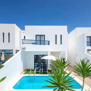 https://villas-puerto-rubicon-playa-blanca.in-canary-islands.com